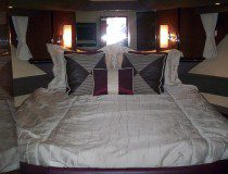 2009 Marquis 50SB Master stateroom 01