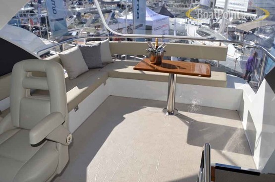 M45 flybridge